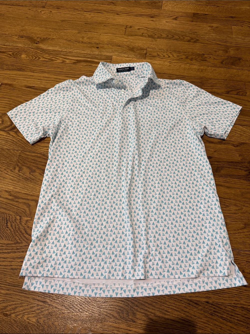 Unknown Brand Men’s White Polo Shirt with Light Blue Pattern